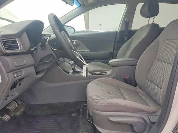 2017 KIA NIRO FE / LX / LX Tech