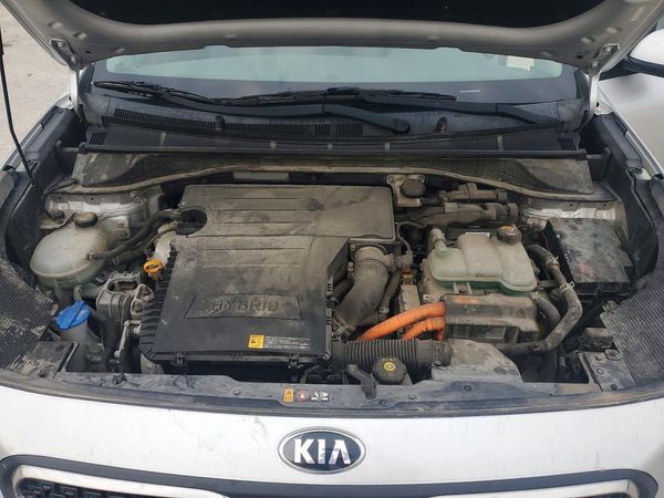 2017 KIA NIRO FE / LX / LX Tech