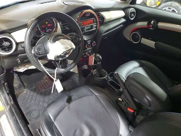 2015 MINI COOPER