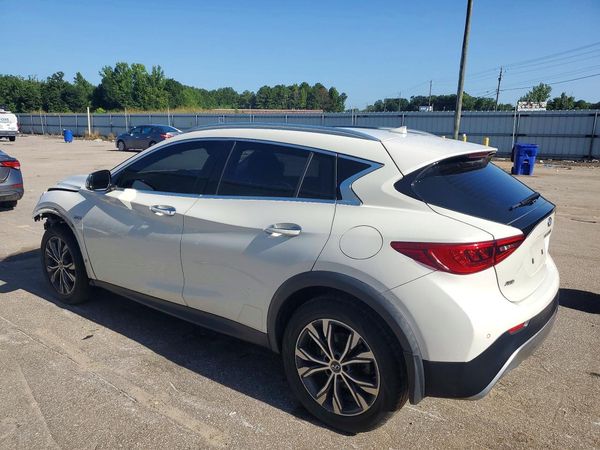 2017 INFINITI QX30