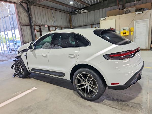 2026 PORSCHE MACAN Macan, Macan T