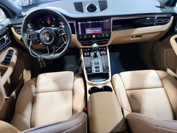 2026 PORSCHE MACAN Macan, Macan T