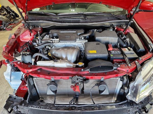 2015 TOYOTA CAMRY