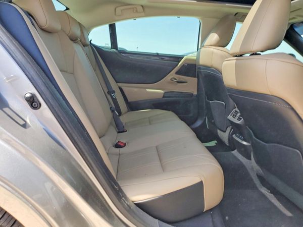 2020 LEXUS ES 350 Ultra Luxury