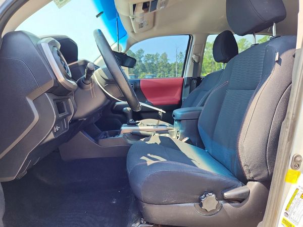 2017 TOYOTA TACOMA