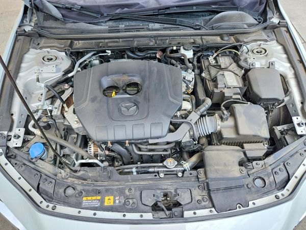 2024 MAZDA 3 Select Sport Package