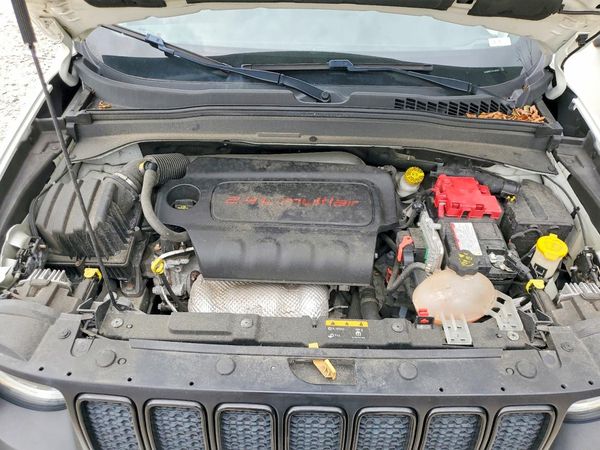 2020 JEEP RENEGADE Latitude, Longitude