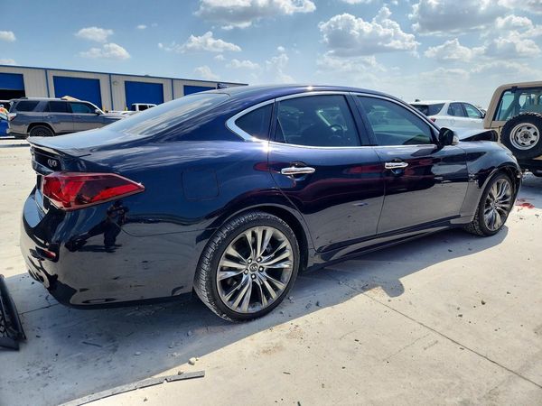 2019 INFINITI Q70