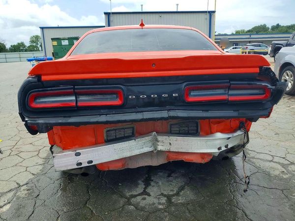 2016 DODGE CHALLENGER SXT