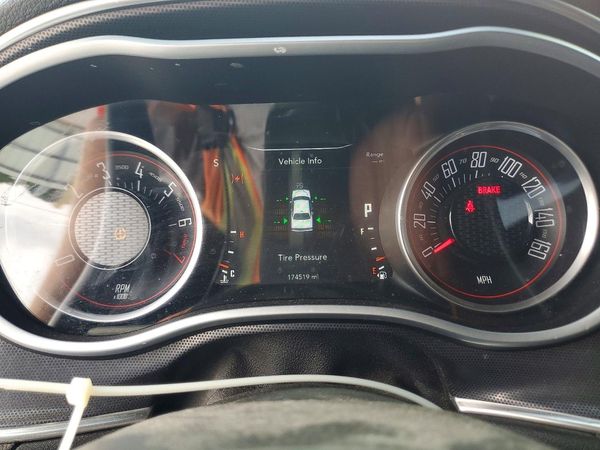 2016 DODGE CHALLENGER SXT