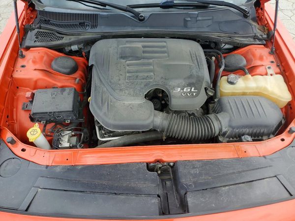 2016 DODGE CHALLENGER SXT
