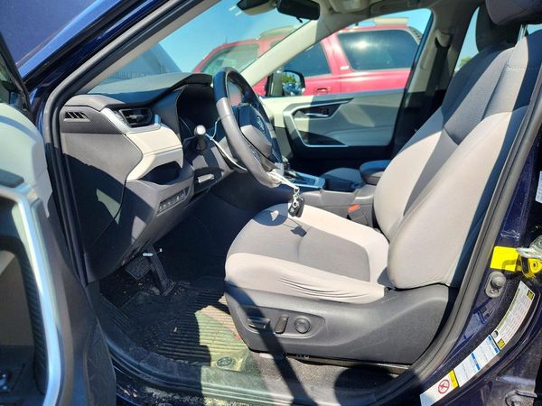 2019 TOYOTA RAV4 XLE / XLE Premium 4WD