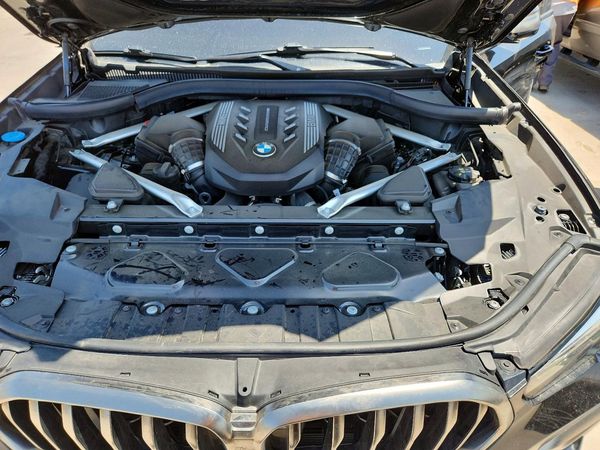 2023 BMW X6