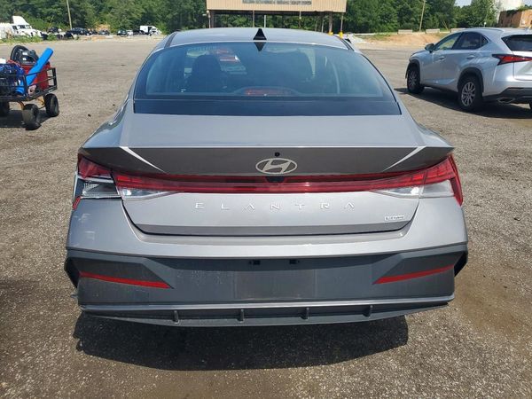 2024 HYUNDAI ELANTRA Blue