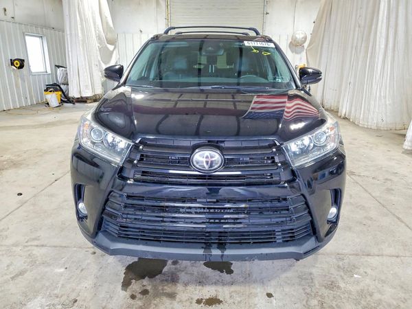 2018 TOYOTA HIGHLANDER