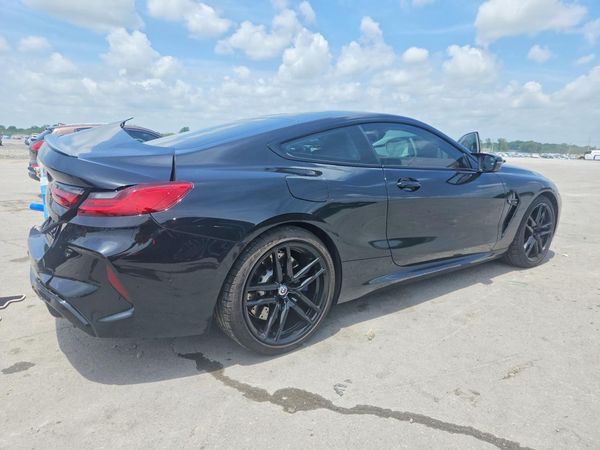 2020 BMW M8