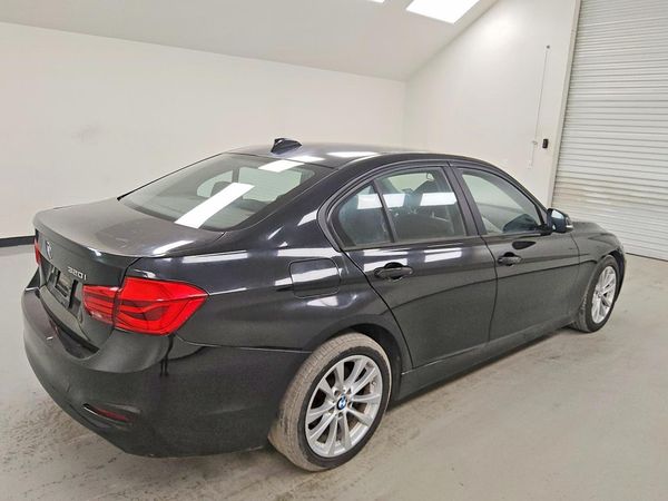 2017 BMW 320 SA