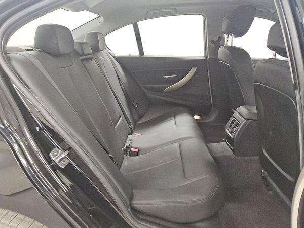 2017 BMW 320 SA