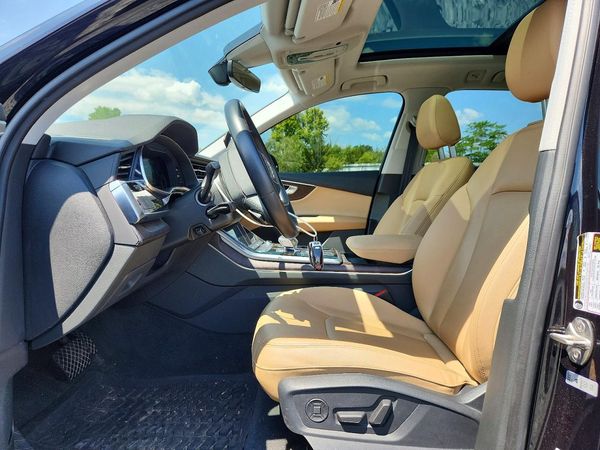 2020 AUDI Q7
