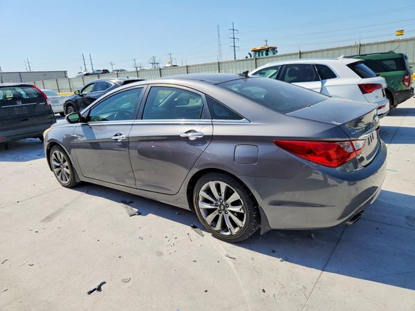 2012 HYUNDAI SONATA Middle level