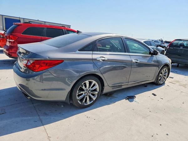 2012 HYUNDAI SONATA Middle level
