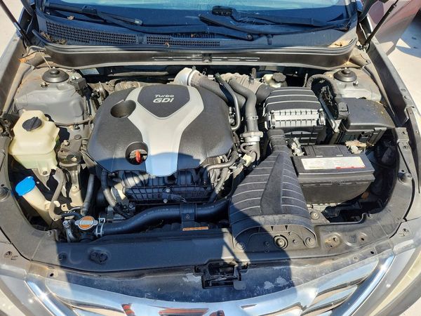 2012 HYUNDAI SONATA Middle level