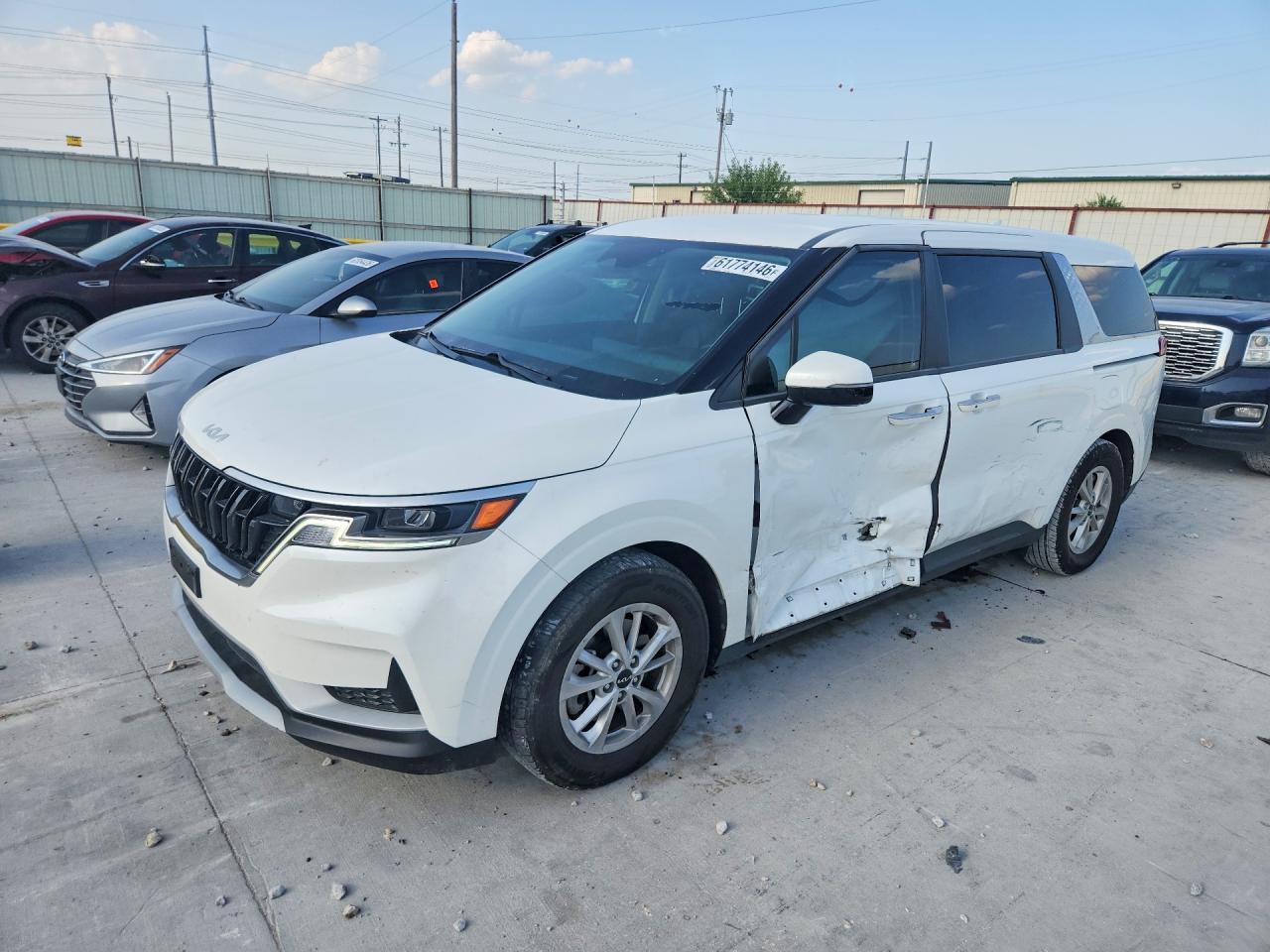 2024 KIA CARNIVAL LX, LX Seat Package