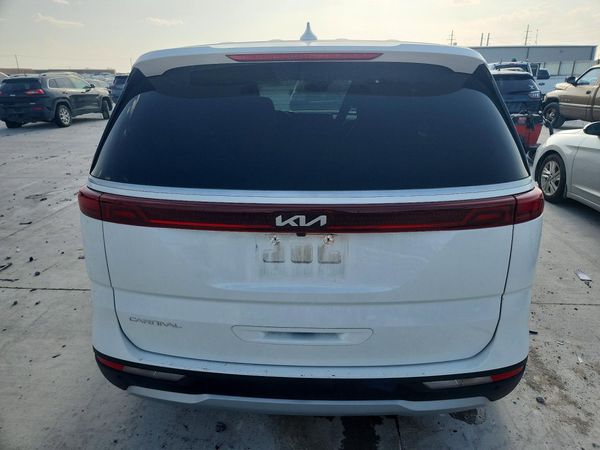 2024 KIA CARNIVAL LX, LX Seat Package