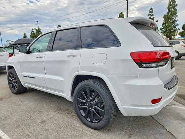 2017 JEEP GRAND CHEROKEE