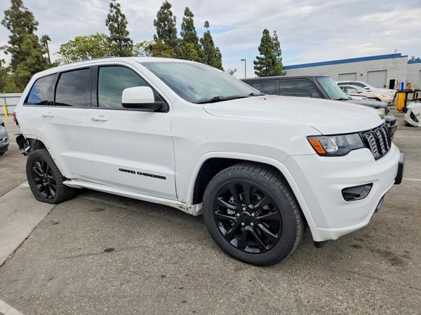 2017 JEEP GRAND CHEROKEE