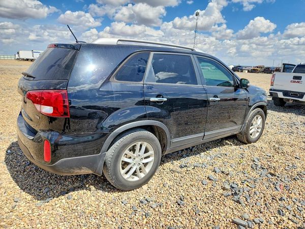 2015 KIA SORENTO GL
