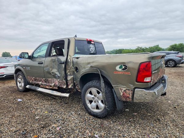2014 RAM 1500 SLT