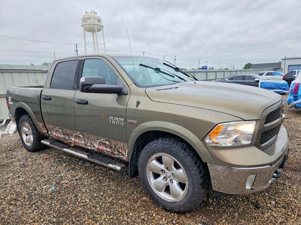 2014 RAM 1500 SLT