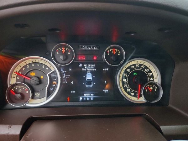 2014 RAM 1500 SLT