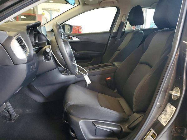 2017 MAZDA 3