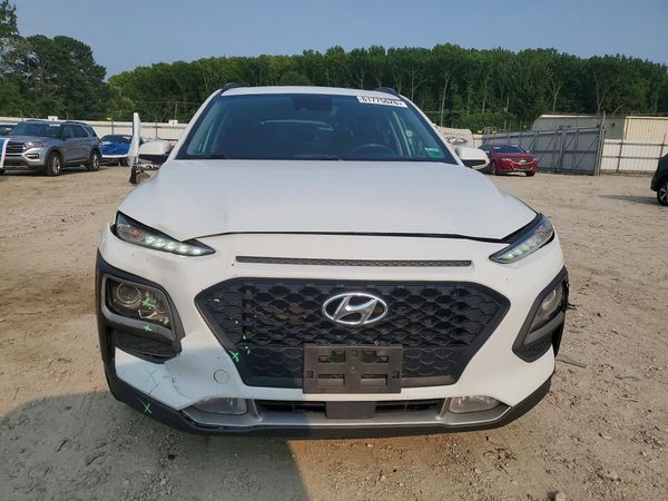 2018 HYUNDAI KONA SEL with Tech Pkg