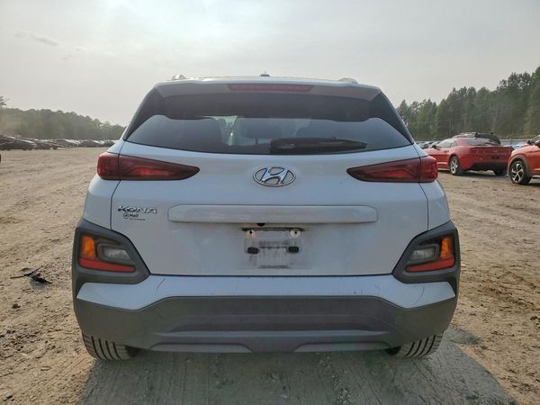2018 HYUNDAI KONA SEL with Tech Pkg