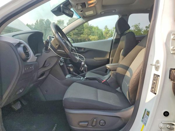 2018 HYUNDAI KONA SEL with Tech Pkg