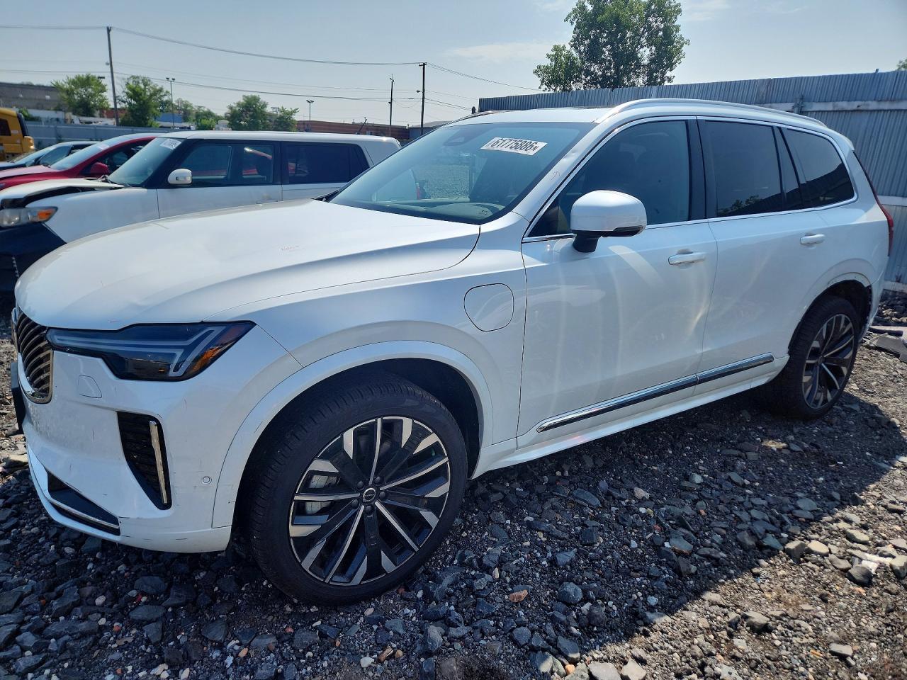 2025 VOLVO XC90