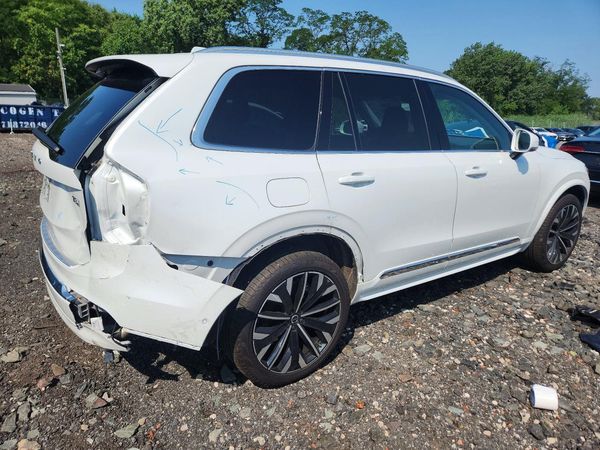 2025 VOLVO XC90
