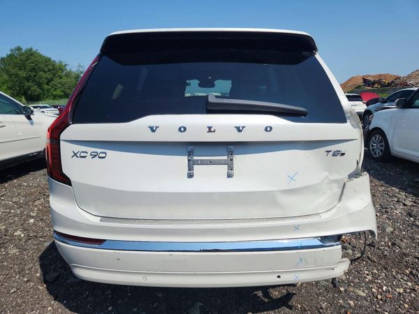 2025 VOLVO XC90