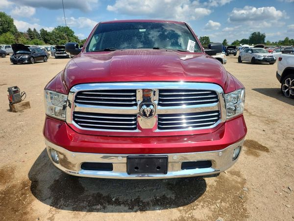 2014 RAM 1500 SLT