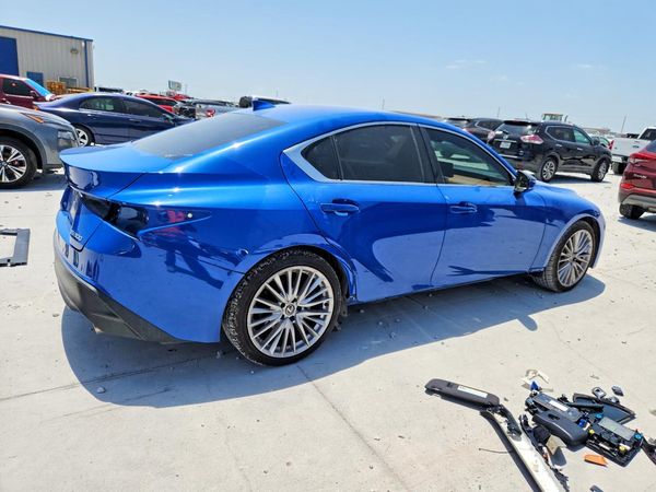 2023 LEXUS IS 300 Premium