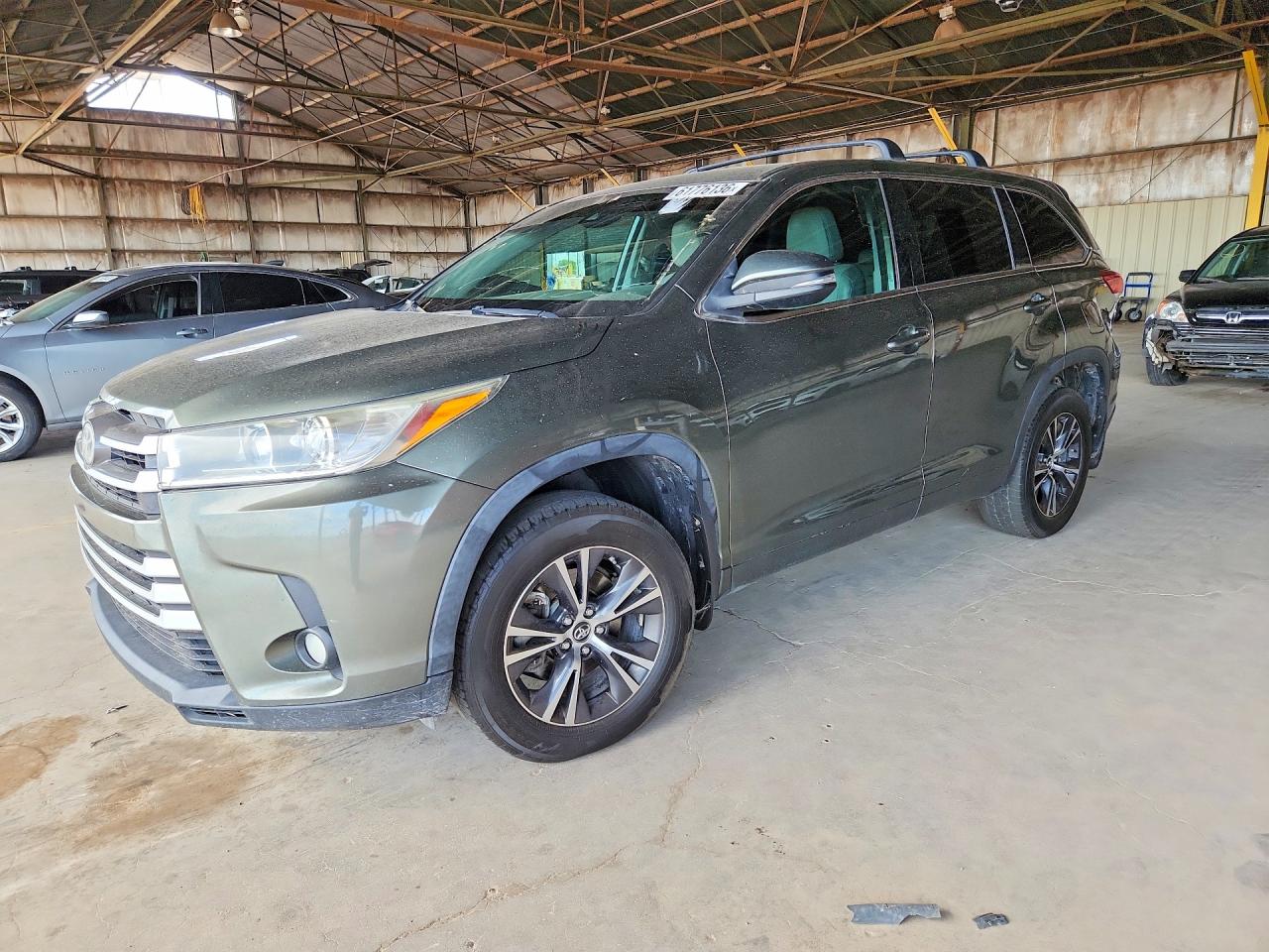 2018 TOYOTA HIGHLANDER LE/LE Plus