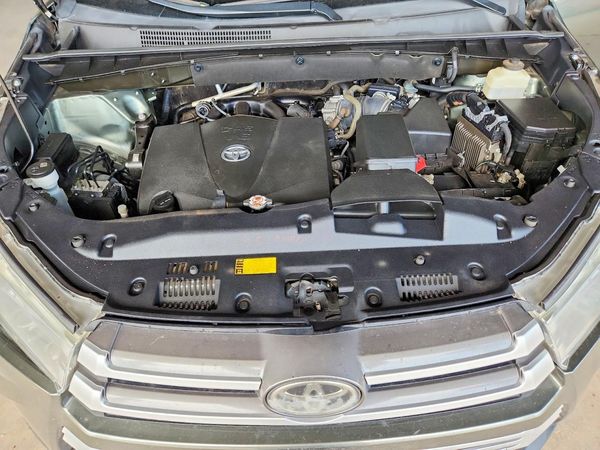 2018 TOYOTA HIGHLANDER LE/LE Plus