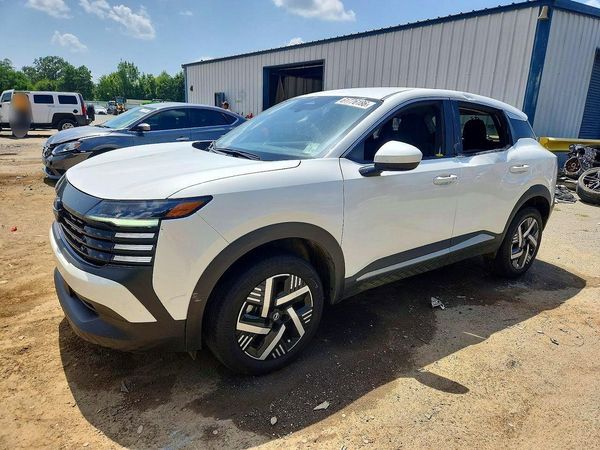 2025 NISSAN KICKS