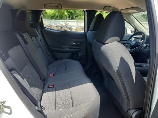 2025 NISSAN KICKS
