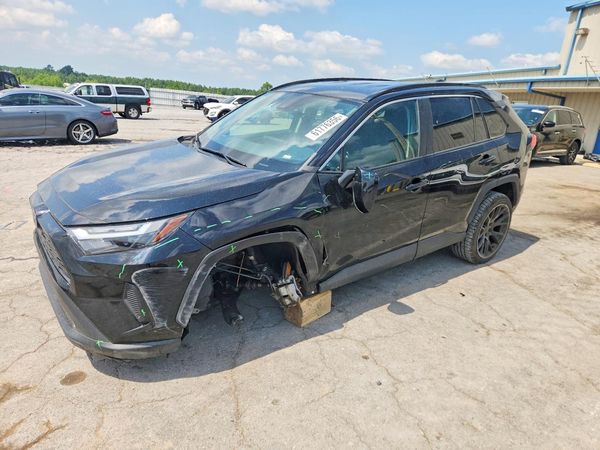 2023 TOYOTA RAV4 XLE