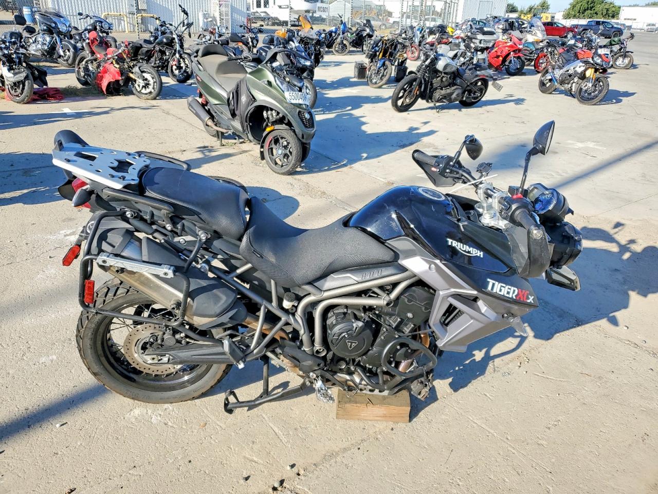 2017 TRIUMPH MOTORCYCLE TIGER