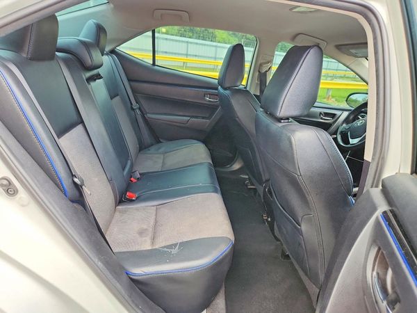 2017 TOYOTA COROLLA